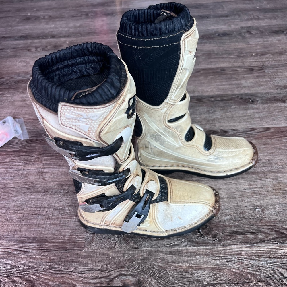 Fox motocross MX boots size 3